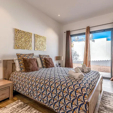 Les Lieges By Interhome *