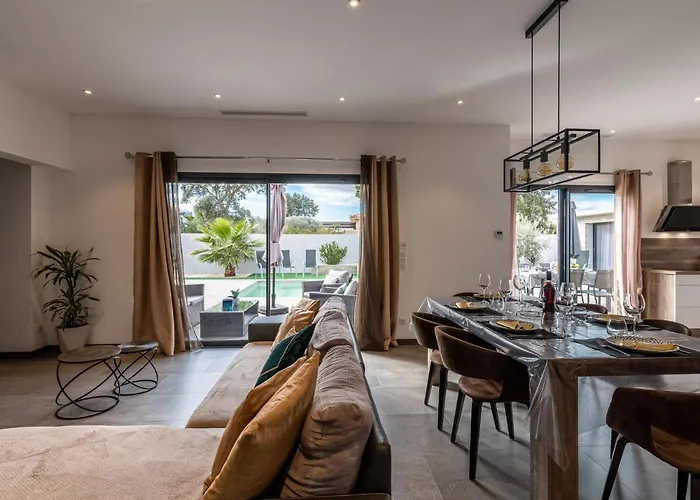 Les Lieges By Interhome בית נופש