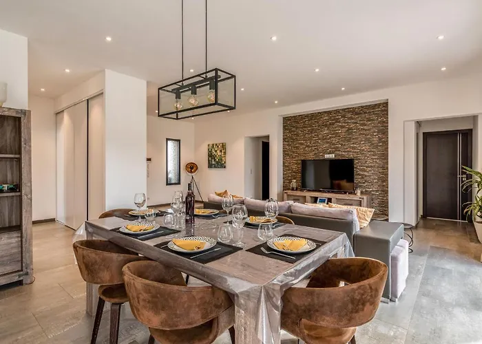 Les Lieges By Interhome Сasa de vacaciones Lecci