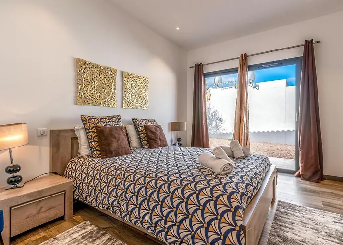 Les Lieges By Interhome *